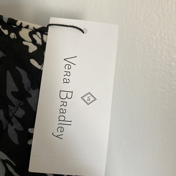 Vera Bradley Glenna black and white floral bag. NWT. - Picture 8 of 8